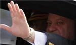 استقبال «نواز شریف» از «پزشکیان» در فرودگاه لاهور