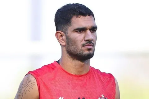 هافبک پرسپولیس رسماً به تیم جدید پیوست +عکس