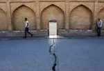 فیلم| لحظه بلعیده شدن وحشتناک یک کامیون در فرونشست زمین!