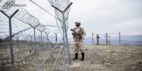 عکس/ جفتک شترطالبان به سربازآمریکایی