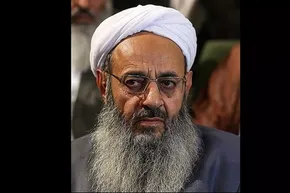 فیلم /قرآن‌های سالم در میان شعله‌های آتش در جریان اقدام تروریستی جیش الظلم در سیستان و بلوچستان