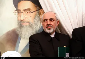 عکس/ طالب‌لو در کنار پله