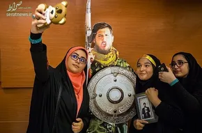 عکس/ سلفي رضاييان با تانك كودتاچيان