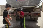 در غیزانیه چه می‌گذرد؟ ۲۵هزار نفر و چند دبه آب!+ عکس و فیلم