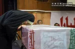 هدیه رهبر انقلاب به همسر شهیدی که انگشت و انگشتر شهیدش را بردند+ عکس
