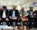 فرش قرمز طهرانچی برای فتنه گر/واکنش شش سال قبل دانشجویان انقلابی خطاب به وی:مسند ریاست آنقدر هم شیرین نیست که بهایی گزاف برای آن پرداخت شود