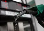 حسن روحانی: من واقعا از زیرنویس شبکه خبر فهمیدم بنزین گران شده/ رئیس اطلاع رسانی دولت خطاب به روحانی: با مردم صادق باشید، همین دروغگویی‌هاست که باعث رد صلاحیت می‌شود