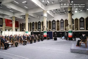 تصاویر | متن و حاشیه حضور رئیس‌جمهور و هیئت دولت در مرقد امام