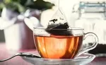 شیر را باید قبل از آب جوش داخل چای بریزیم یا بعد از آن؟ | فواید شگفت انگیز شیرچای