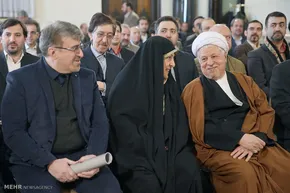 عکس/ تیراندازی هاشمی با کمان
