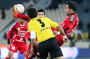 فیلم / حاشیه دیدار پرسپولیس-سپاهان/ اصفهانی‌ها پشت در‌های آزادی ماندند
