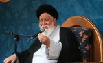 امام جمعه قم : دستگاه‌های انتظامی و قضایی با هنجارشکنی‌ها در قم بدون اغماض برخورد کنند