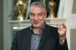 کنایه سنگین سرمربی تراکتور به استقلالی‌ها روی آنتن زنده