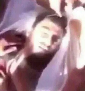 فیلم/ برخورد تروریست‌ها با جسد 