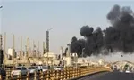 نبرد نفس‌گیر آتش‌نشانان با حریق تانکر گاز مایع