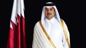 فیلم / عبای وارونه امیر قطر خبرساز شد