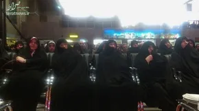 تصویر دیده‌نشده از رهبرانقلاب در تظاهرات 57