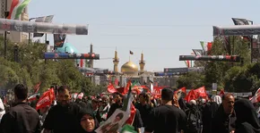 فیلم | لحظه اعلام ورود پیکر امام شهید به مشهد در حرم مطهر رضوی
