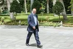 حاتمی: مرحله سوم کارآزمایی واکسن فخرا بزودی آغاز می‌شود