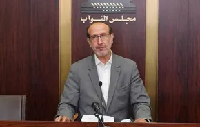 فیلم| عکس العمل وزیر دفاع آمریکا به یک نشانه نزدیک بودن جنگ