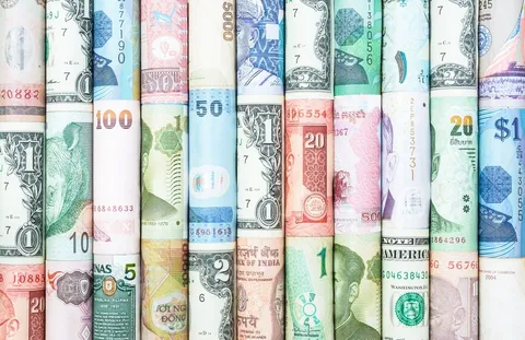 قیمت دلار و قیمت یورو امروز شنبه ۱۵ آذر ۱۴۰۴