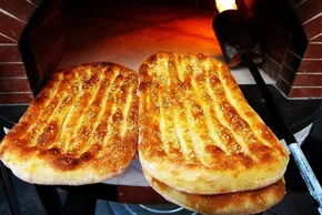 تصاویر/ پخت نان با طلا در اسپانیا