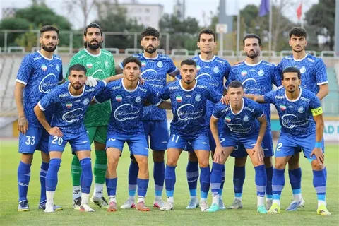 تکان در آرایش استقلال | تغییر اجباری در دفاع پیش از تقابل با فولاد