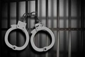 عکس/ سوزاندن وسایل قمار در جبهه