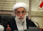 آیت‌الله جنتی: قاچاق آفت تولید کشور است