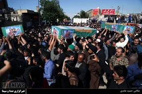 عکس/ مدافعان حرم در حال غبار روبی حرم حضرت زینب(س)