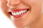 خوردن تخمه بین دندان‌ها فاصله می‌اندازد؟