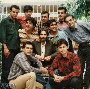 عکسی کمتردیده‌شده از احمد شاملو