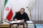 کامبیز نوروزی: پزشکیان می‌تواند با یک دستور فیلترینگ را بردارد