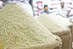 آتش‌ سوزی انبار عطر و ادکلن در بازار تهران