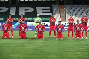 عکس/مهدی طارمی با مو‌های خاص در پرسپولیس