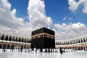 تصاویر | اعزام اولین گروه زائران حج عمره ۱۴۰۴