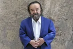 محمد کاسبی: با نفس‌های مصنوعی، هنوز برای مردم نفس می‌کشم