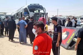 عکس/ واژگونی پژو 206 در بزرگراه بعثت تهران