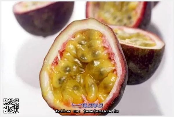  Passion Fruit پاشن فروت
زادگاه اصلی این میوه آمریکای جنوبی و هند و نیوزلند است. این میوه دارای دانه‌های ریز مانند انجیر، اما از انجیر شیرین‌تر است و در تهیه بستنی و شیرینی از آن استفاده می‌شود.