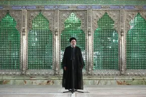 تصاویر/ احمدی‌نژاد در مرقد امام (ره)