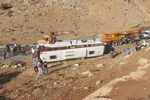 آتش‌سوزی اتوبوس و نجات ۲۰ مسافر در آزادراه تهران - قم
