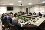 مجلس و دولت سیاسی‌کاری نکنند