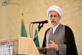 فیلم| ️انتقاد امام جمعه شیراز: اگر نمی‌توانید مدیریت کنید، به سبک خودم مدیریت کنم