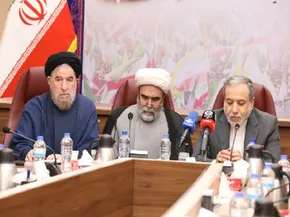فیلم| عراقچی: پشت سر دیپلماسی نیروهای جان بر کف هستند