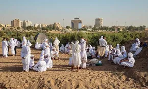 تصاویر / تشییع پیکر مادر ژاپنی شهید بابایی