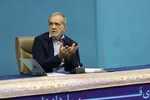 با چشم دوختن و نگاه به بیرون نمی‌توان راهی پیدا کرد +فیلم