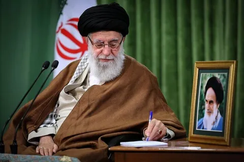تقریظ رهبر انقلاب بر کتاب «پاسیاد پسر خاک» منتشر شد