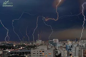 فیلم/ لحظه برخورد هولناک و مرگبار صاعقه به زمین در هند؛ حداقل ۵۰ کشته!